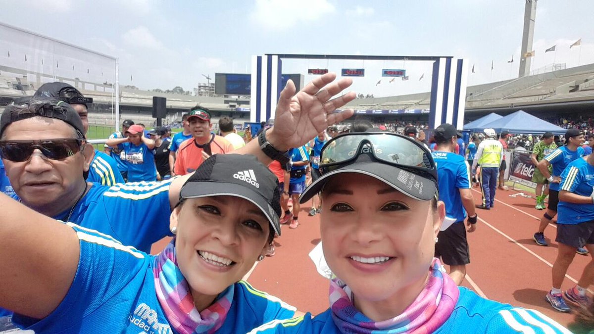 Explorarunners's tweet photo. Estamos muy orgullosos de la destacada participación de @LupitaL10844738 y @ClauCorriendo en el #MaratonCDMXTelcel ! https://t.co/aRJ7oKU7jn