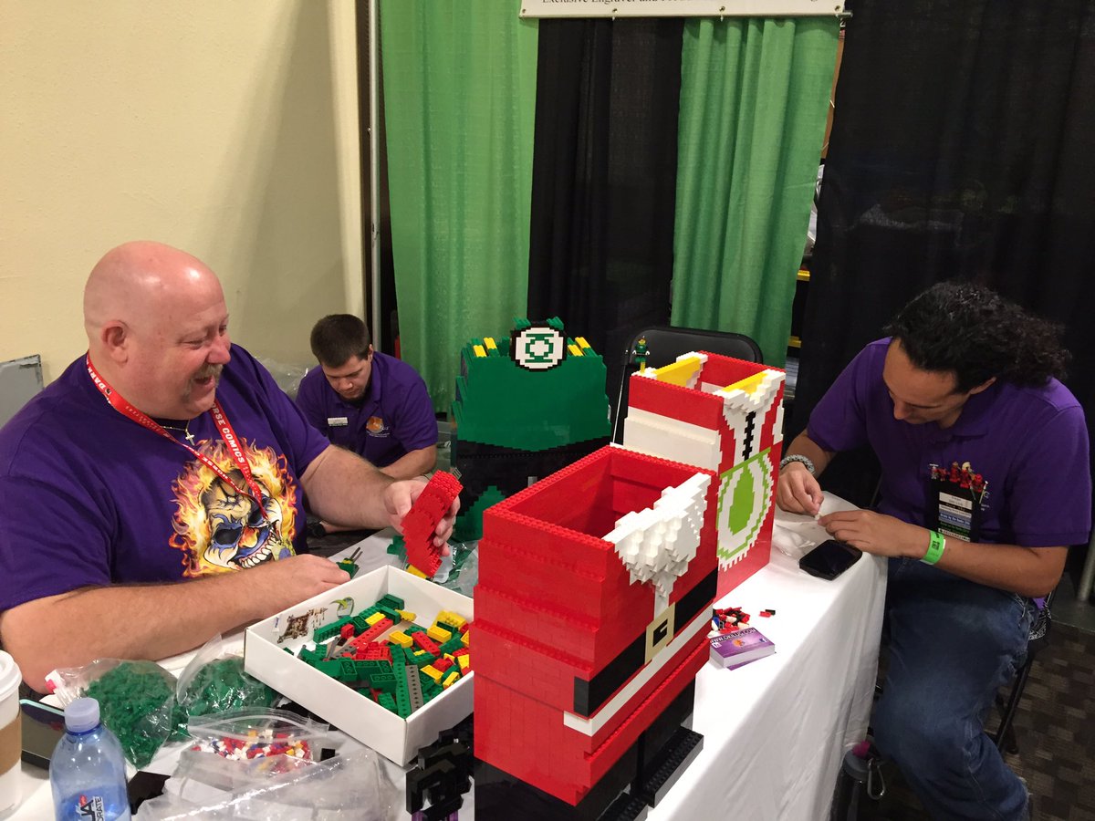 sjbrancato's tweet photo. #OKILUG @CincyComiCon https://t.co/IoNKqUA30I