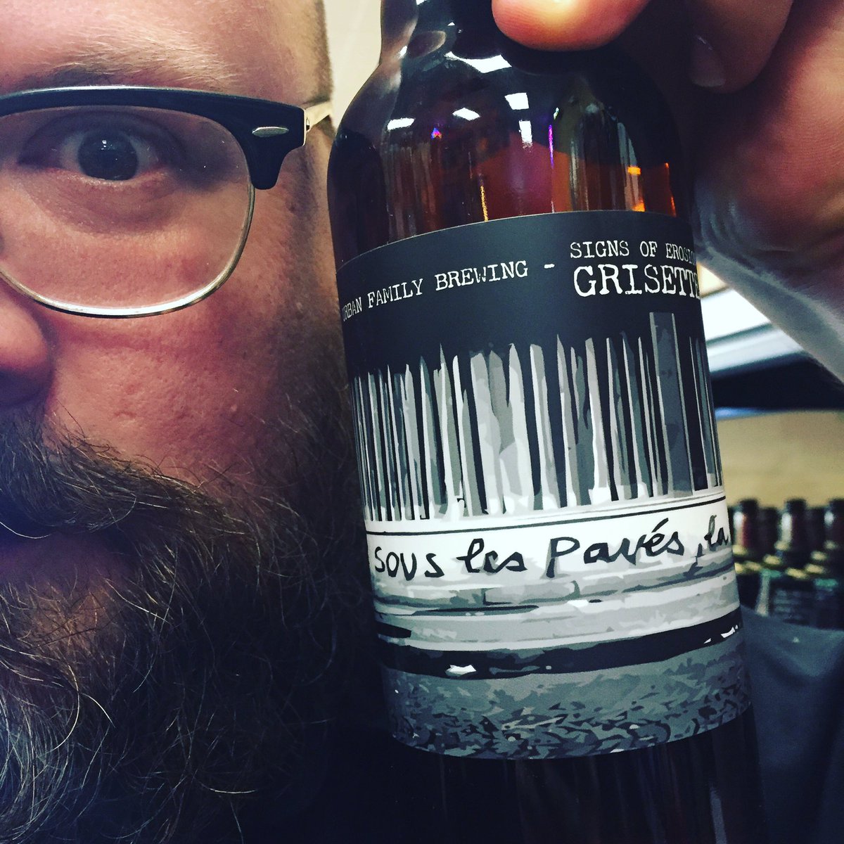 2ndstreetwine's tweet photo. @urbanfamilybrewing @craft_and_barrel #signsoferosion #grisette #farmhouse #beardsofinstagram #beardssellbeer https://t.co/CzUcoUfhAB