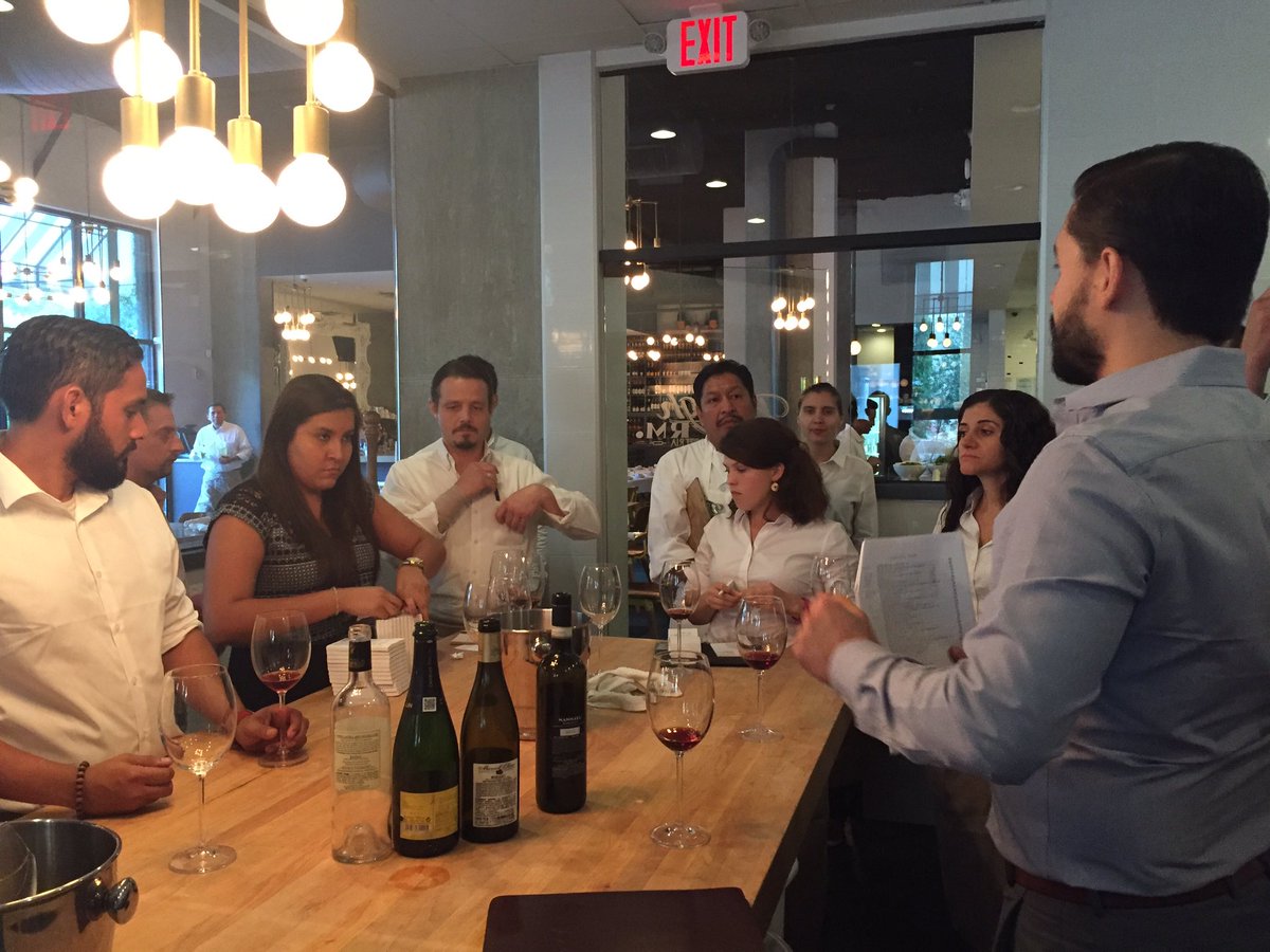 TperezWine's tweet photo. Staff training @coppaosteria #Houston @bandolwines #ManuelOlivier #CharlesCollin #CastellReynoard #bandol #wines https://t.co/atw4w3SM9B