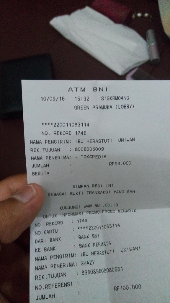 ghazygusti2's tweet photo. @TokopediaCare  itu bukti transfer mas utk invoice INV/20160910/XVI/IX/49710872 https://t.co/ZqWCuNKnLC