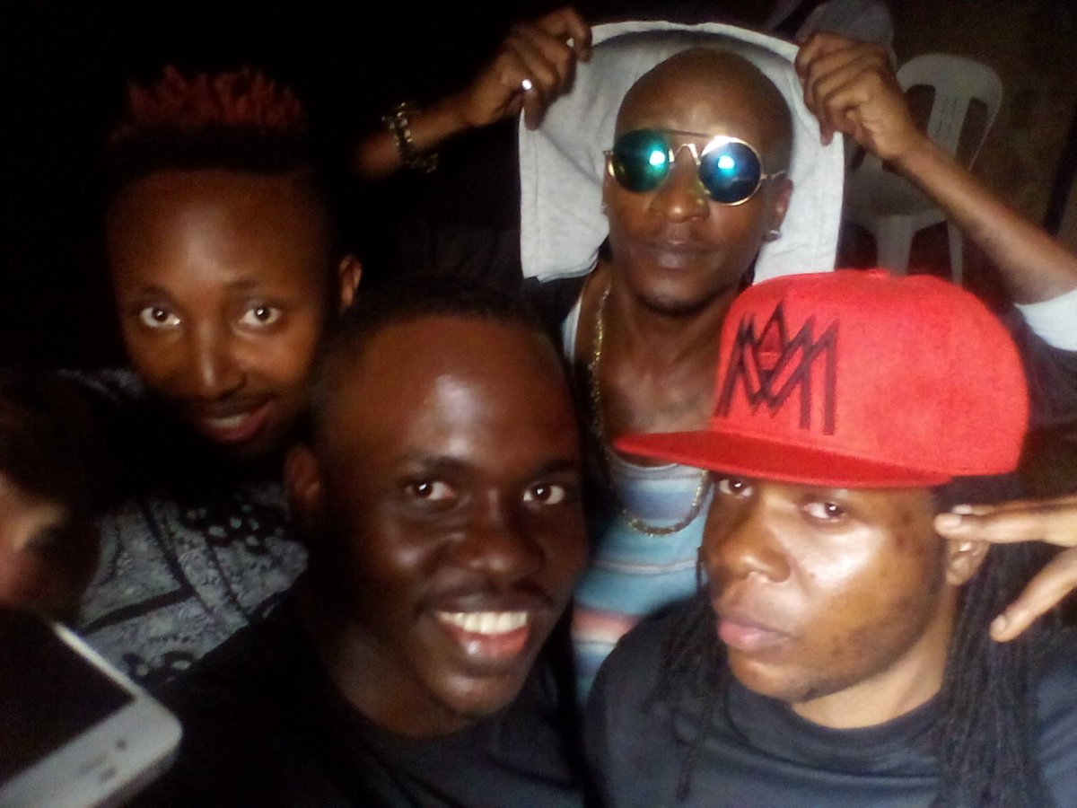 solokyambadde's tweet photo. @Chozenblood @diamond_oscar #MissTeen2016 #SelfieEdition @mtnug @KigoziJoe @BuzzMagazineUG @PepsiUganda @mirindaUg https://t.co/AZgBqP6kJo