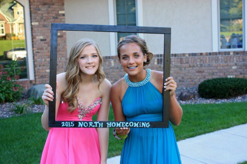 LauraSwenson_'s tweet photo. Happy sweet 16 Syd❣ily and hope u have a great day today!! Also good luck today 🎾 &amp; Monday 🚙😉🎉💘 https://t.co/0ynN5OsC9M