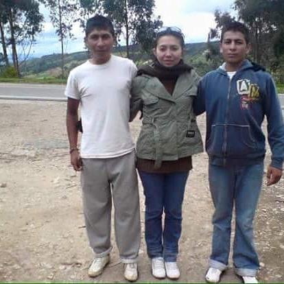 100milc's tweet photo. @mario_sabato @carlossuarezr mario mire esa escultura https://t.co/TB24kstBT6