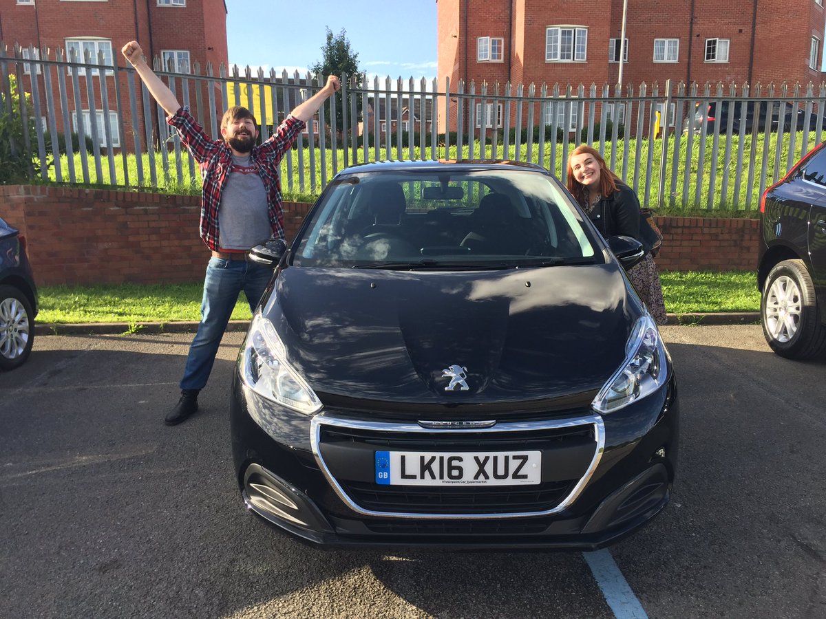 CodieKinz's tweet photo. Could not be happier with our new car & the amazing service we received! Thanks @motorpoint #mpwidnes π https://t.co/xzEIjqB8m3