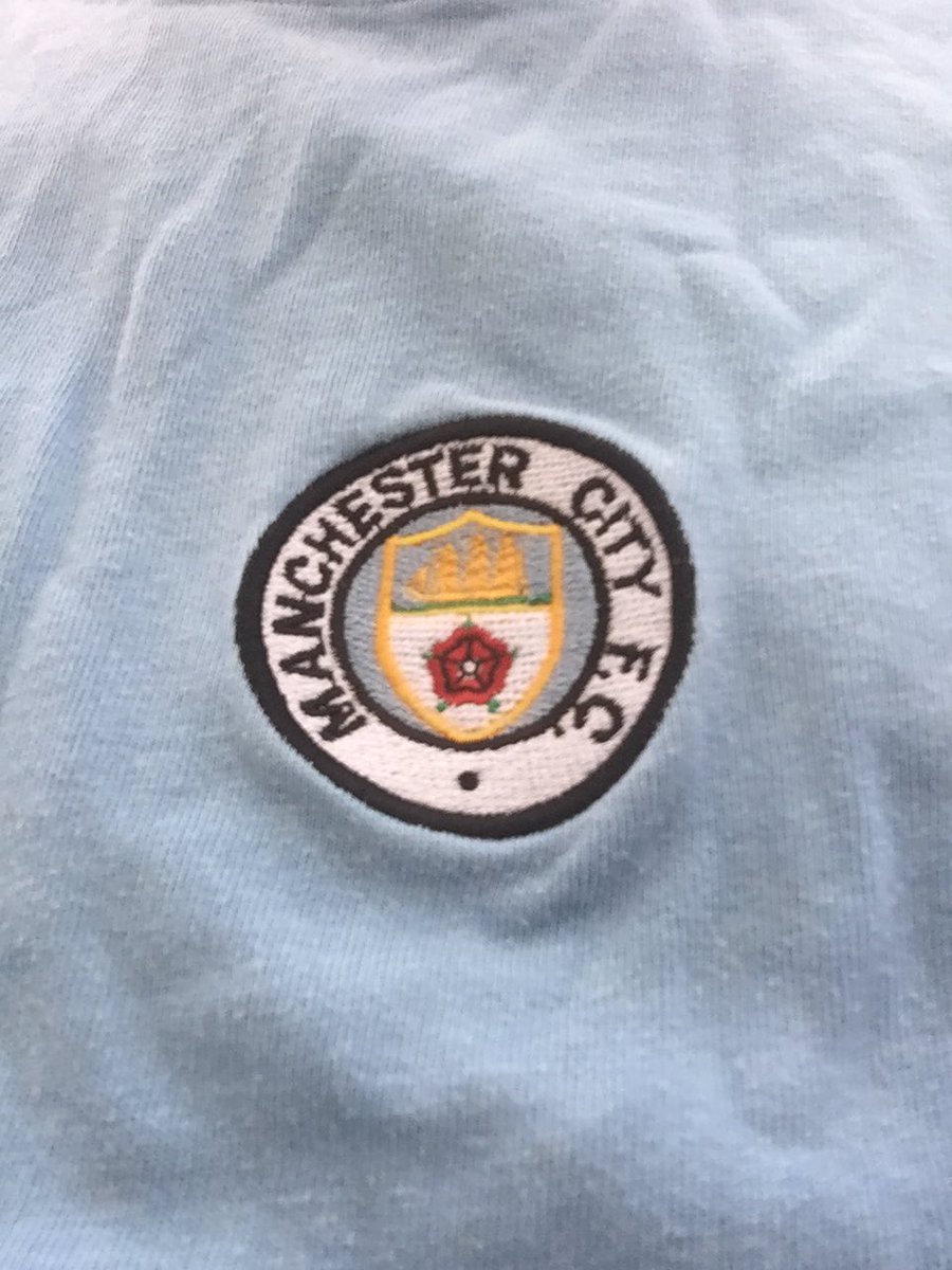 wozzly's tweet photo. Happy and contented. Manchester is blue. ⚽️👍#MCFC #1-2 #COMONCITY #citytillidie https://t.co/Wur2LV6HCe