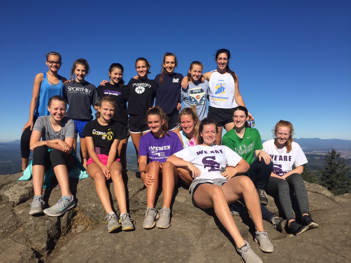 kaelin_stein's tweet photo. TEAM HIKE💜💜 https://t.co/Of6BmFabiI