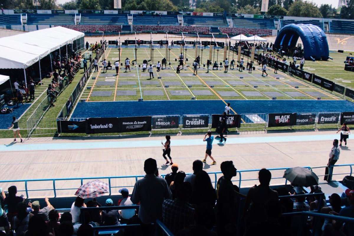 Timberland_MX's tweet photo. Hoy en la #RutaTimberland, visitamos el Velódromo Olímpico para apoyar a nuestro equipo de Crossfit #blackopen 🏋🏼 https://t.co/Lt8F034BKd