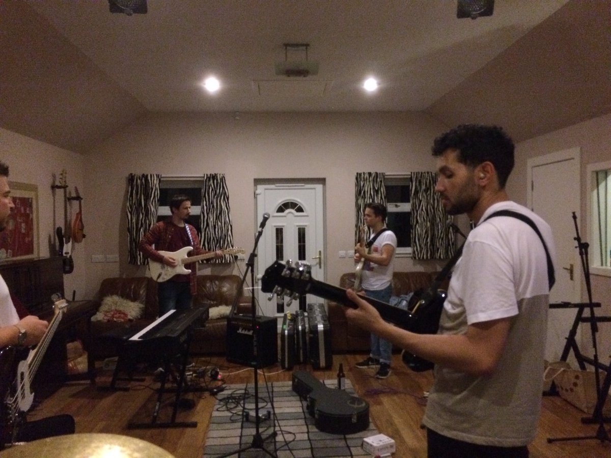 twbf's tweet photo. Writing new songs #albumnumberthree #nopromises https://t.co/YxAQjN61QJ