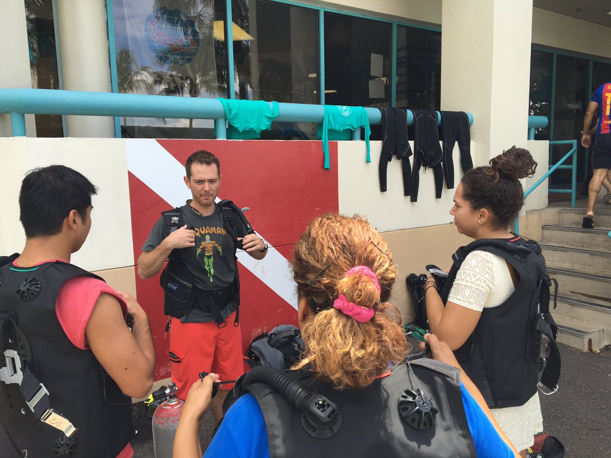 prehage's tweet photo. Miami Beach Senior High scuba staff dive. #mbshscuba https://t.co/myzLbSUCWE