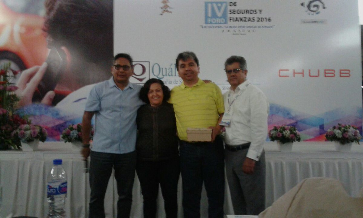 EloyLopezJ's tweet photo. Misión cumplida:

Gracias de nuevo a @amasfac Oaxaca y a @manuerafael por la invitación.

Oaxaca ¡Gente maravillosa¡ https://t.co/RoGVGQ81qi