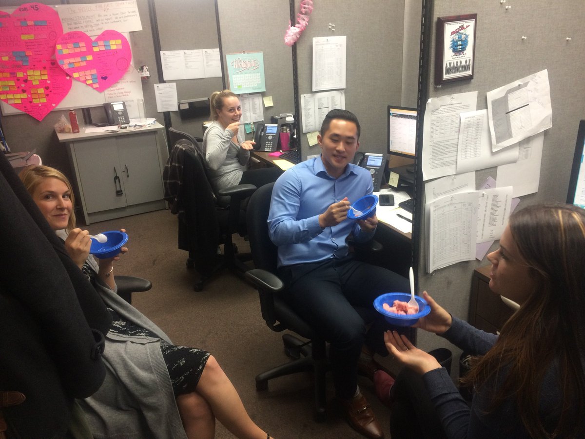 Ryan_Drives's tweet photo. Team love. Ice cream break in the middle of the day! Hustle and Heart Department at #keywestford #ryandrives https://t.co/ho62XaAT0Z