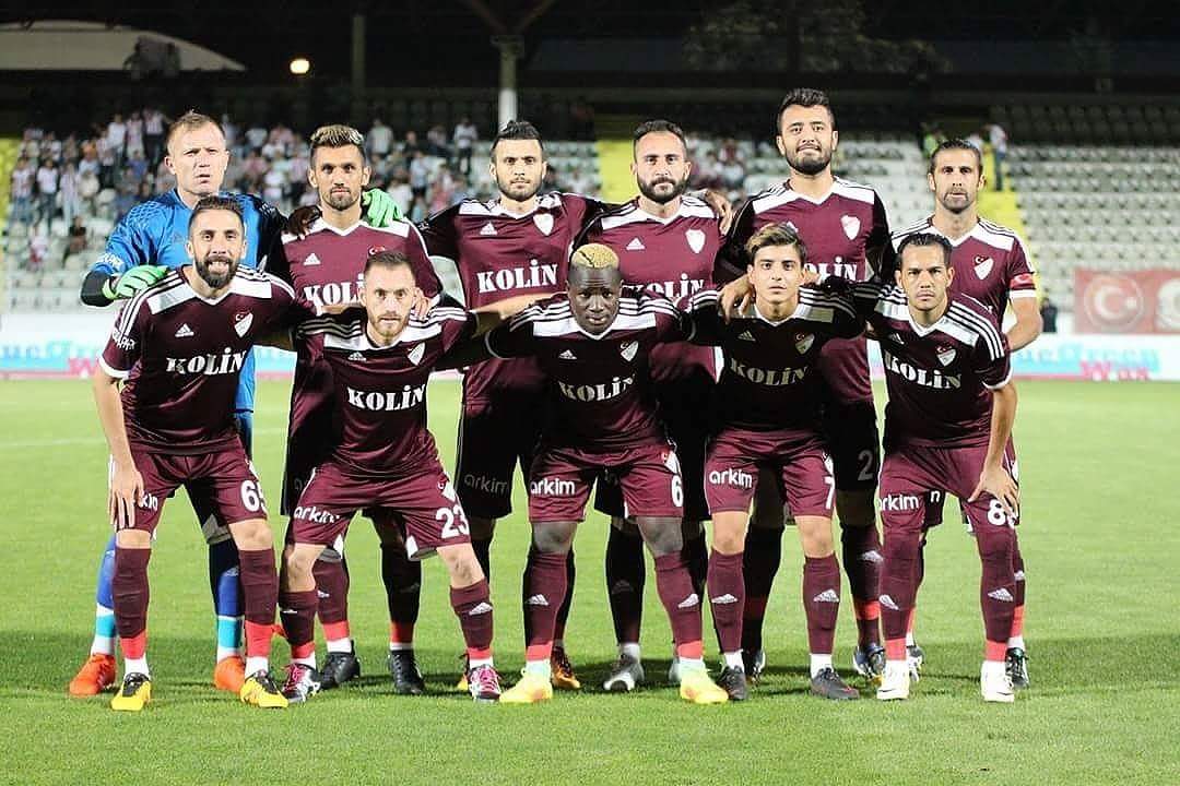 23YANILMAZ's tweet photo. Ümraniyespor karşısında 1-0 galip gelen Elazığsporumuz'u tebrik eder, başarılarının devamını dilrm @elazigspororgtr https://t.co/ypmeksKE6j