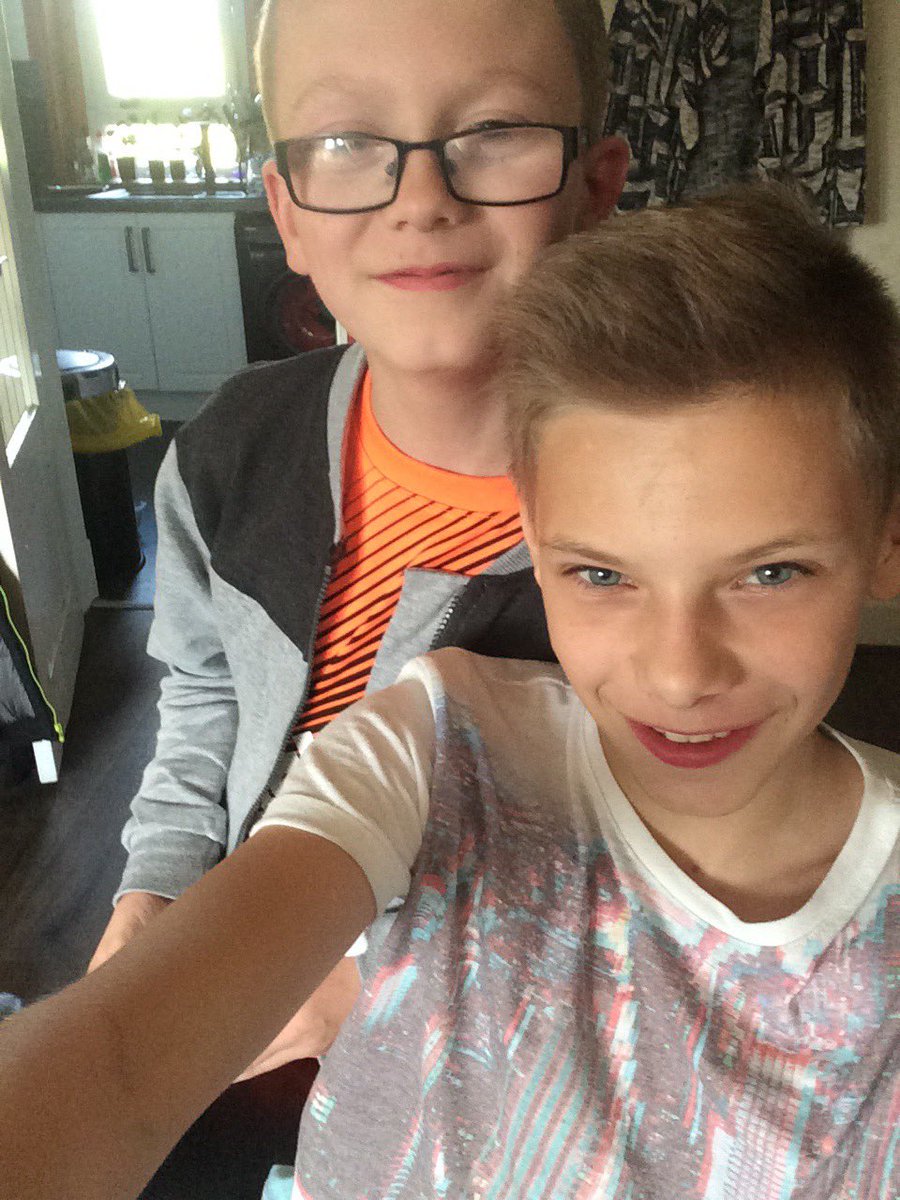 knoxbros's tweet photo. Wi one of my best mates, follow him @owensco12345678 https://t.co/8AOt8jdMOU