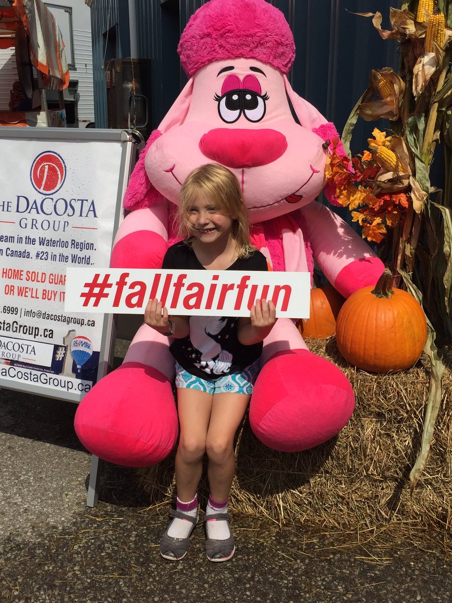 ywcacambridge's tweet photo. Lots of little ones having #fallfairfun @Cambridgefair @ywcacambridge Twitter booth #cbridge #kwawesome https://t.co/sqVSoaw1Nx
