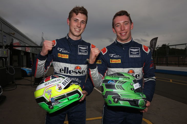 dailysportscar's tweet photo. .@JBRacing89 and @RossGunnRacing take GT4 pole for the @BritishGT #DoningtonDecider: https://t.co/Yz51GXauvi https://t.co/rxxJNHT62a