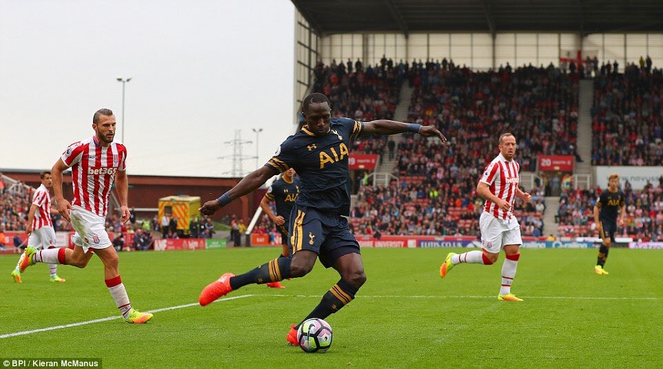 MoussaSissoko's tweet photo. Very happy to have started with a great result ! Let's keep going ! #COYS https://t.co/kxgSCr8Xpq
