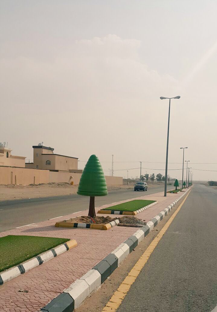 dharyah's tweet image. ١-٣
نظرا لقلة المياه بمنطقة #ضريه وذلك لوقوعها في الدرع العربي ولعدم وجود صرف صحي وايضا لكثرة الابل والاغنام السائبه