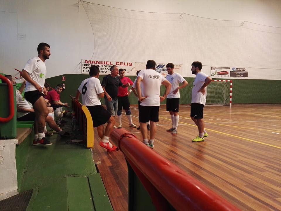 El <a href="/CDELMINCHONFS/">C.D. EL MINCHON F.S.</a> gana ante Canalsa por 6-2 en partido amistoso,Enhorabuena Equipo! @EstherMerino_PP <a href="/dasanzubi/">danisanzu</a>