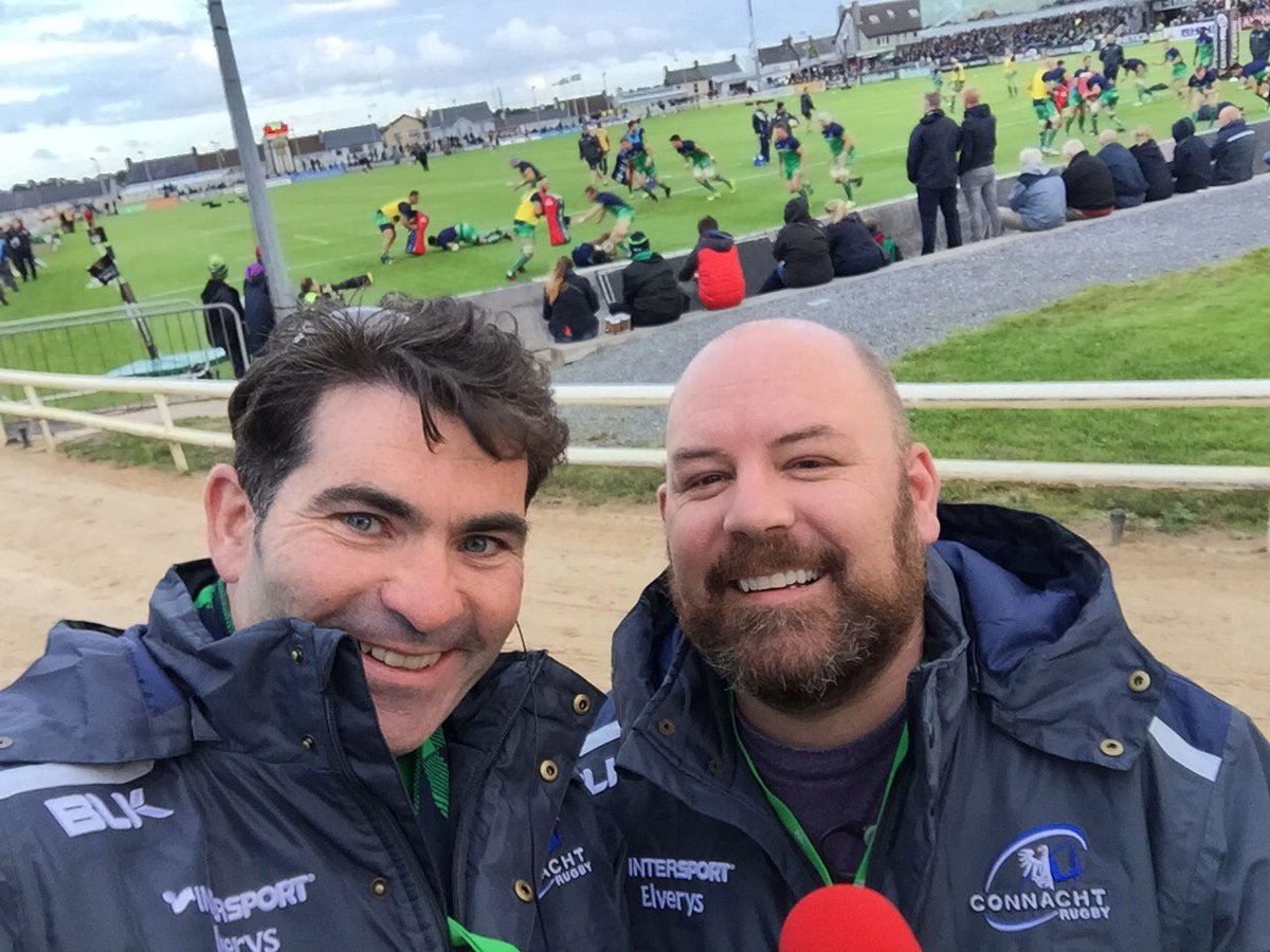 solovoci's tweet photo. It's all happening here at a windswept Sportsground. #CRLive #duovocis https://t.co/1BuKfMYvRY
