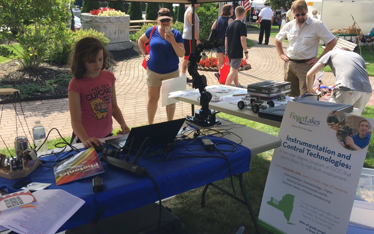 DrSamSamanta's tweet photo. #ROC #FLX @VictorChamber Hang Around Victor @flcc_connects #FLCC_Victor https://t.co/x3otFR4Ppe #7DOF @Robai_Robots https://t.co/fbpUIMhVpK