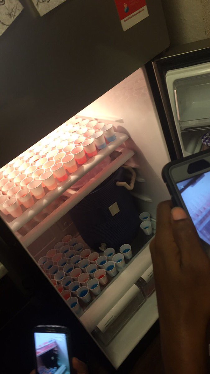 1PercyRobinson's tweet photo. @trapnlikdaquan #Tonight #BigAssHouseParty 100 #JelloShots #HunchPunch #TheEdge329 9pm https://t.co/dL39UReft4