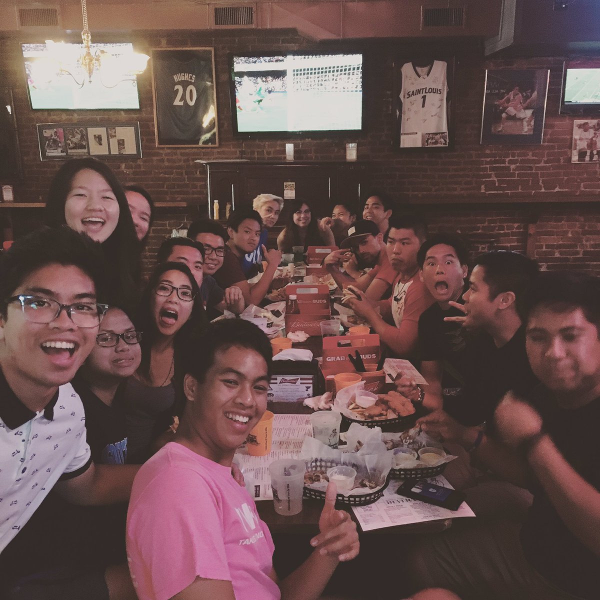 SLU_FSA's tweet photo. Awesome turn out for our first AKA event! Stay tuned cuz there's more to come! 👬👫👭🇵🇭 https://t.co/gMfa2CcvsD