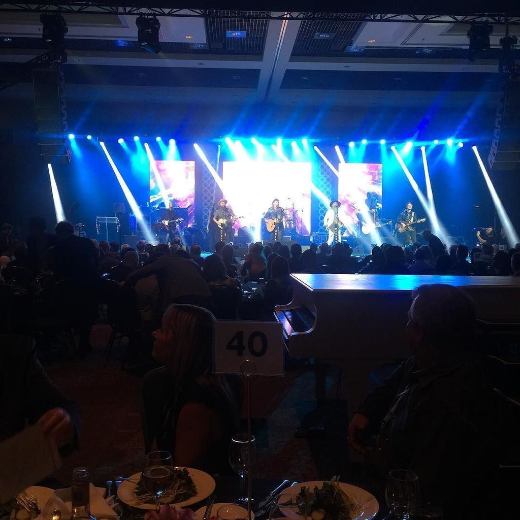 sam_arraj's tweet photo. #ccmagala2016 https://t.co/R9Ji5Y2YRJ https://t.co/shRAyKQWm6