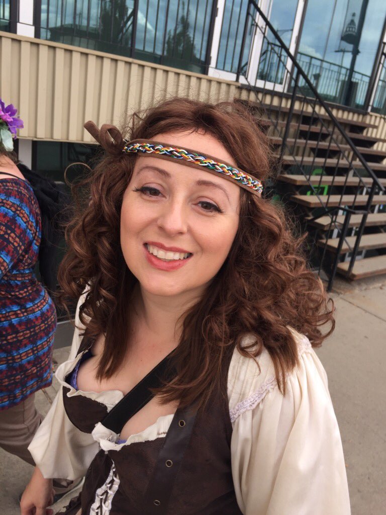 Who's still friends with their team #nltlimelight <a href="/ahouseinalberta/">Andrea House</a> <a href="/pmdonald/">Paul Morgan Donald</a>  <a href="/VarsconaTheatre/">The Varscona Theatre</a>  <a href="/NicoleThibault1/">Nicole Thibault (she/elle)</a>