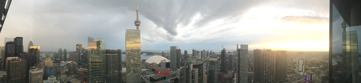 toddmshapiro's tweet photo. This city though. @BradJLamb's #TheatrePark #The6ix https://t.co/TLJRtk9v7F