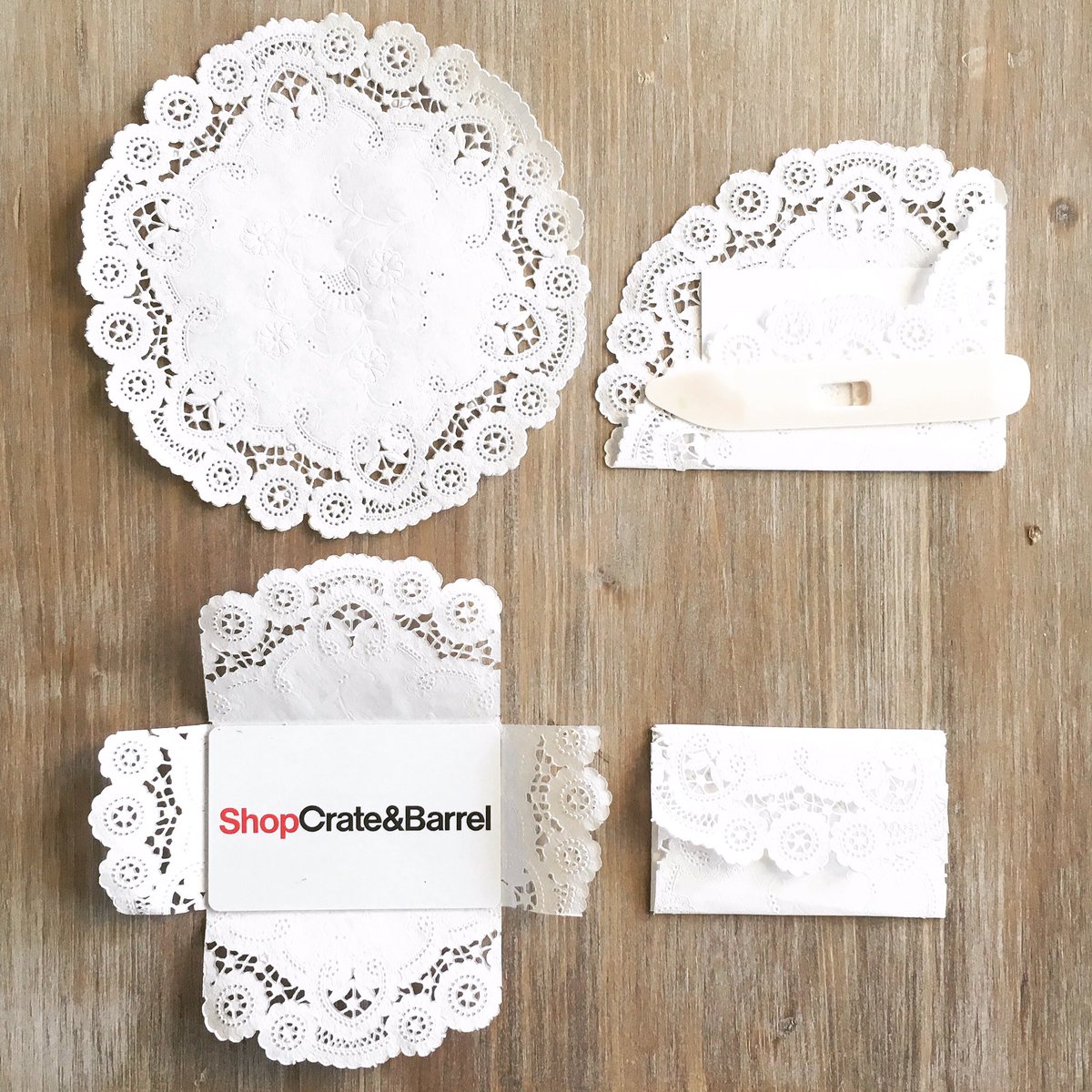 PrettieParties's tweet photo. Prettie and super quick #paperdoily #giftcard envelope #diy #diyproject https://t.co/2cB75jISth
