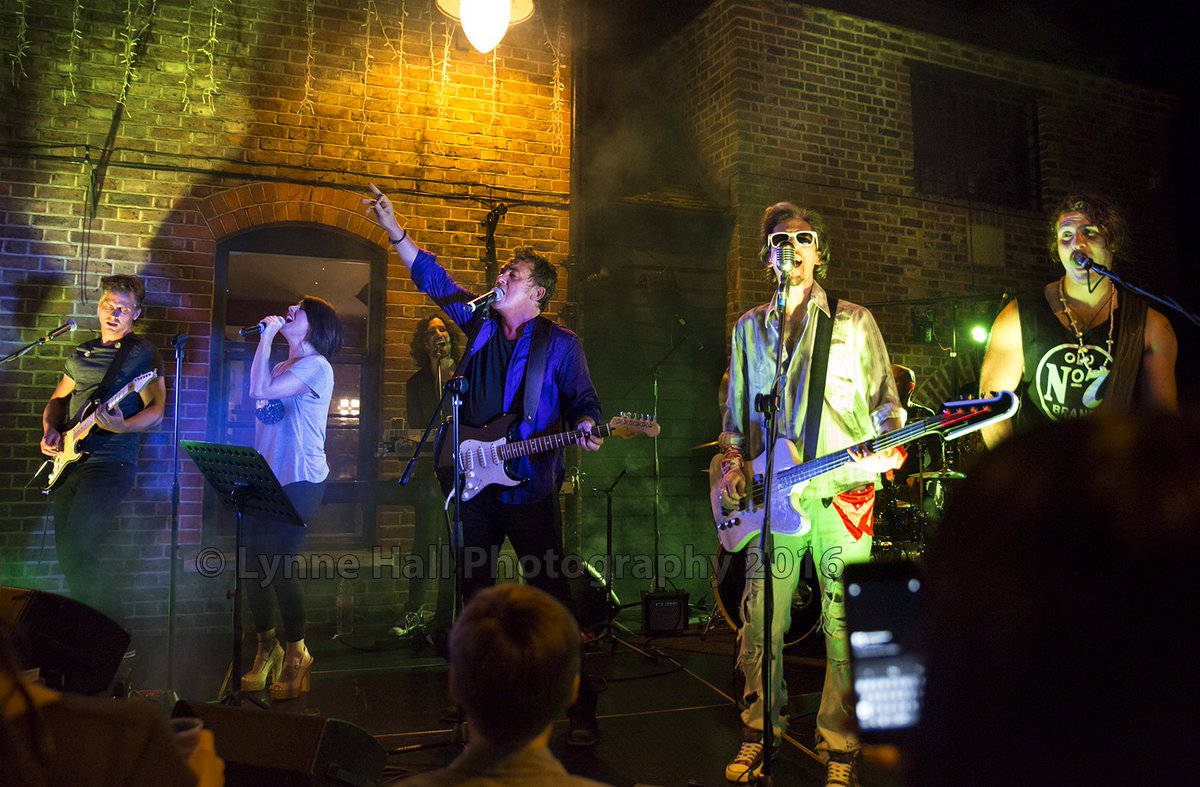 TeamShaneRichie's tweet photo. #FS @realshanerichie &amp; #TheShaneRichieBand 
Rockin @TheCageWineBar 29.08.16
More gigs soon! https://t.co/7EJS2lsdri https://t.co/bX7abE95lj