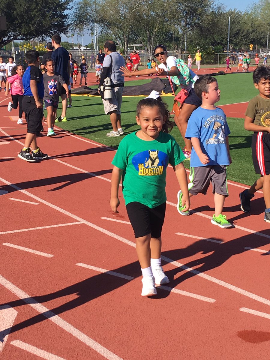 houstonmisd's tweet photo. #LetsMoveMcAllen https://t.co/SMNInPnJto