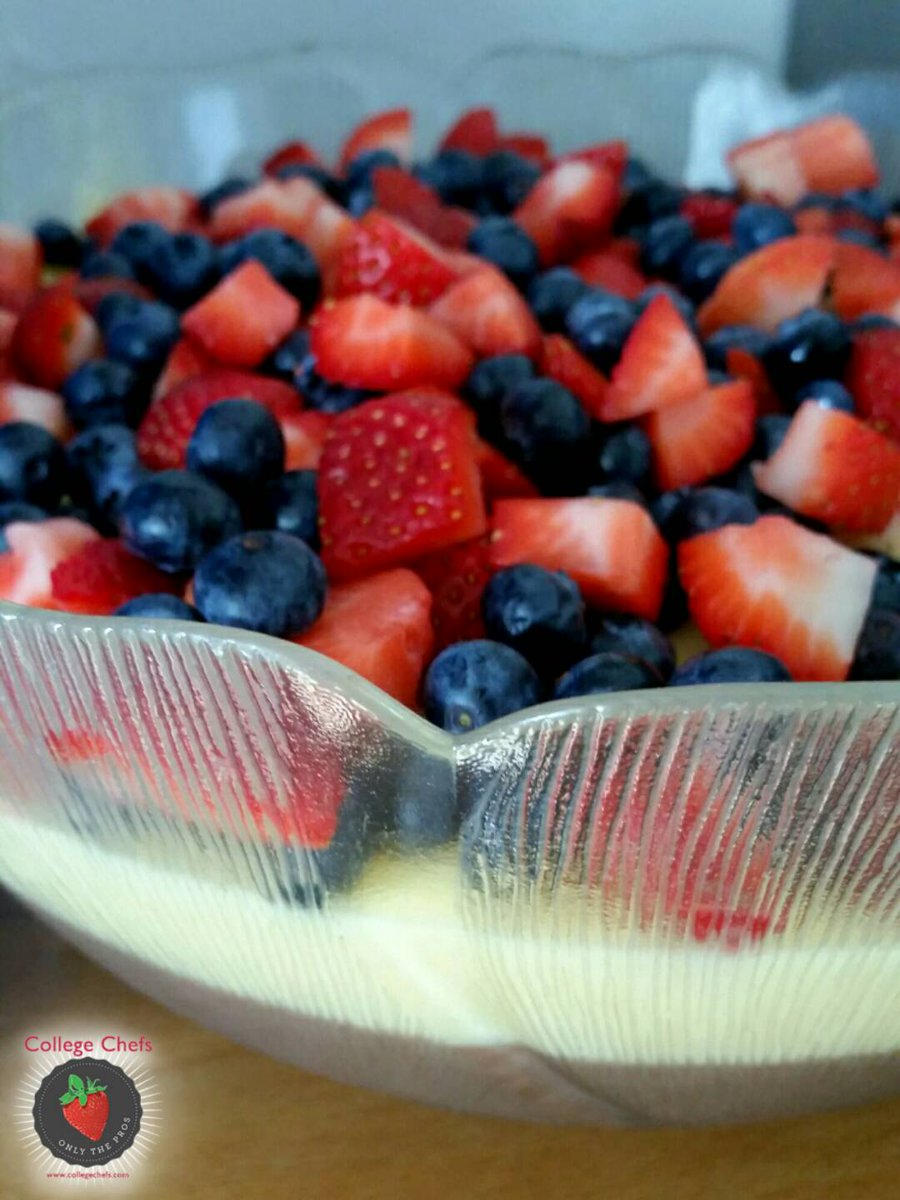 collegechefs's tweet photo. #Chef Reid's #BerryPudding for the women of @axo_wsu
#CollegeChefs #sorority #AXO #foodies https://t.co/a2BCTQgXLg
