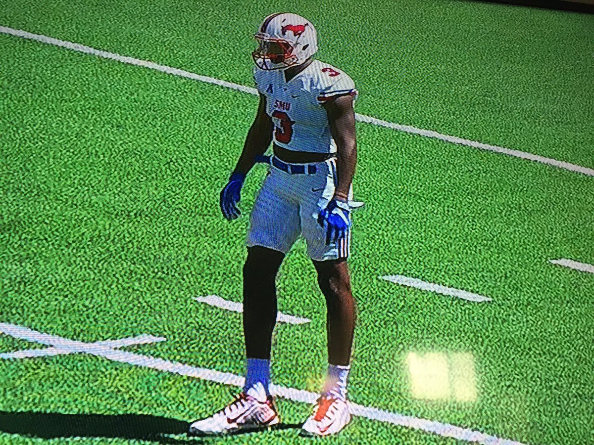 GreatDonovan's tweet photo. These may be the tiniest football pants I've ever seen. https://t.co/2JjGrNQahA