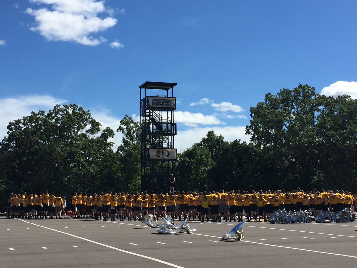MarchingMizzou's tweet photo. Skies above us are blue 🐯🏈🎶 https://t.co/CsPcfwy3je