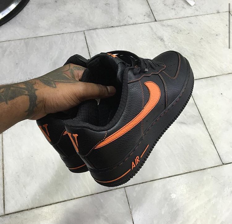 StreetFashion01's tweet image. VLONE x Nike Air Force 1🎌
