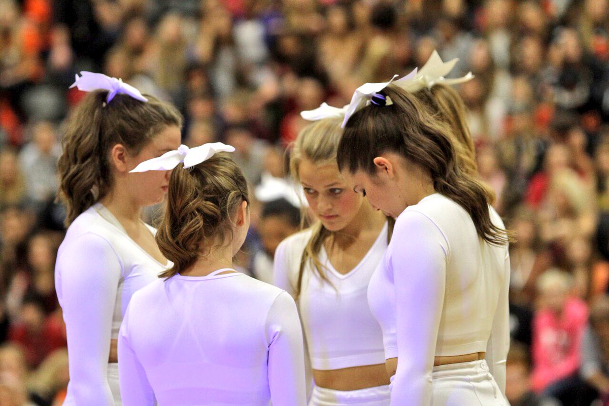 kennedymagner99's tweet image. when in doubt, laugh it out?😂 #techdifficulties