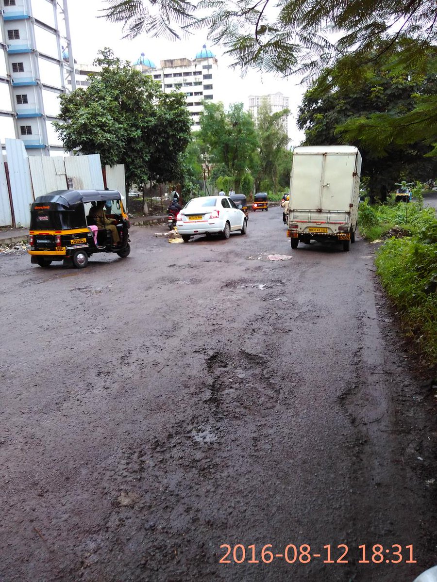 voiceofmumbaika's tweet photo. @MumbaiPolice Powai https://t.co/WZIScBx5SK