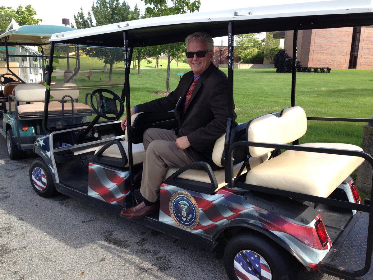 AurelioOnCampus's tweet photo. Fitting ... @GSUVRC Coordinator  Kevin Smith is driving the Presidential @Visit_the_Nate Golf Cart! #BigArtPark https://t.co/zYMFvEp9r0