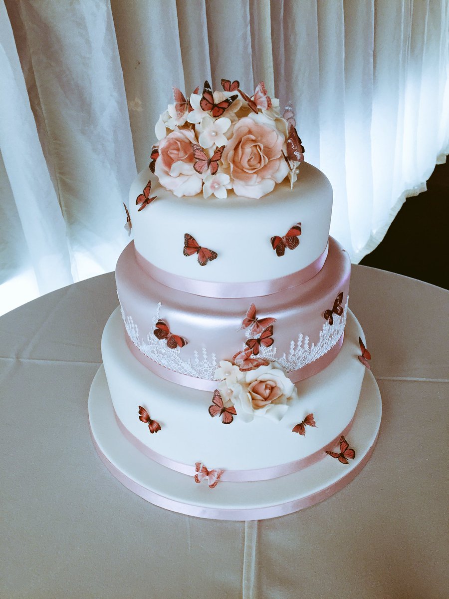Yvonnescakery's tweet photo. Wedding delivery number 1 to Gawsworth Hall #pinkweddingcake #butterflyweddingcake #weddingcakescheshire https://t.co/JSwq5ZewME
