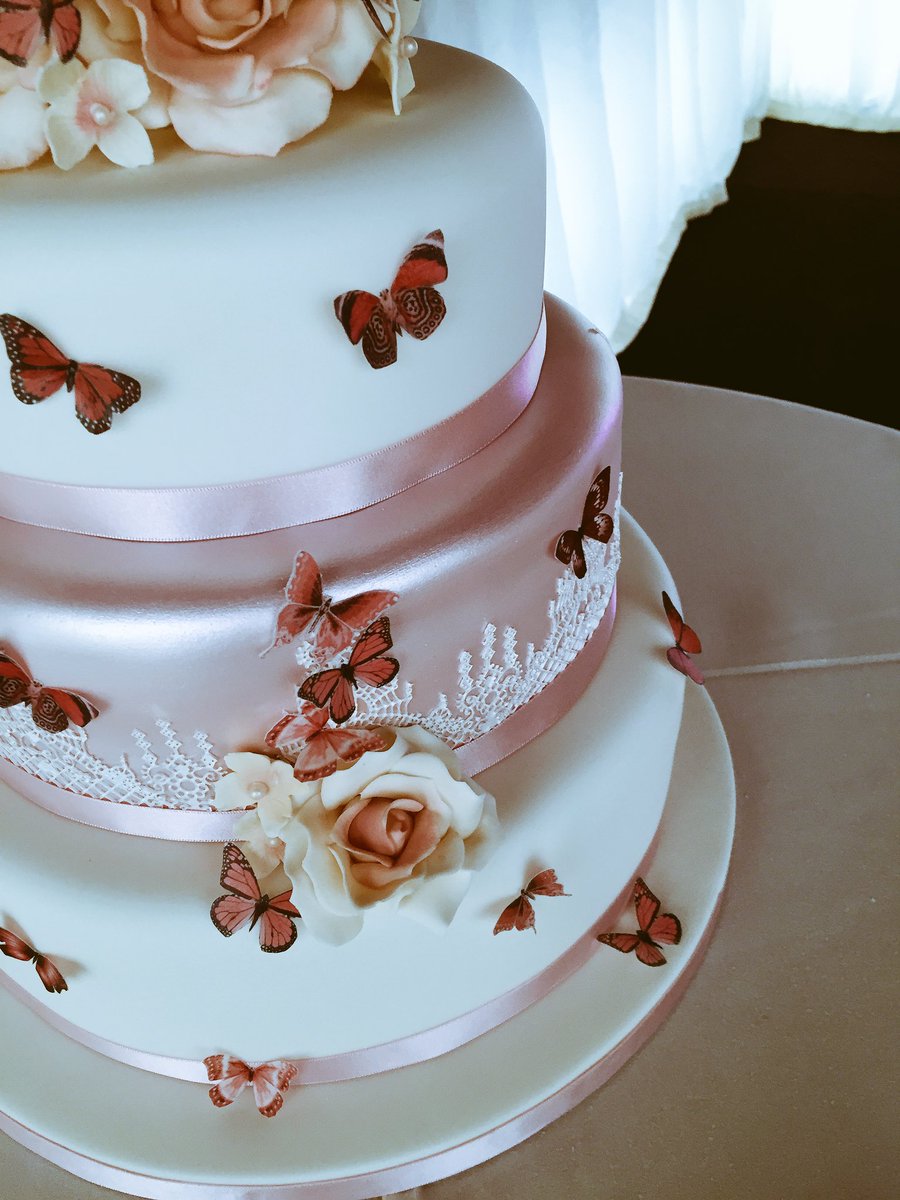 Yvonnescakery's tweet photo. Wedding delivery number 1 to Gawsworth Hall #pinkweddingcake #butterflyweddingcake #weddingcakescheshire https://t.co/JSwq5ZewME