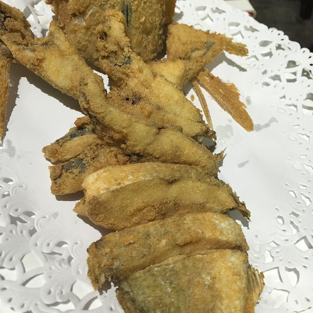 elquillodecadiz's tweet photo. Zapatilla frita #eladobo #elartedelafritura https://t.co/rhNHkpbw2U https://t.co/dZxCdgF2v8