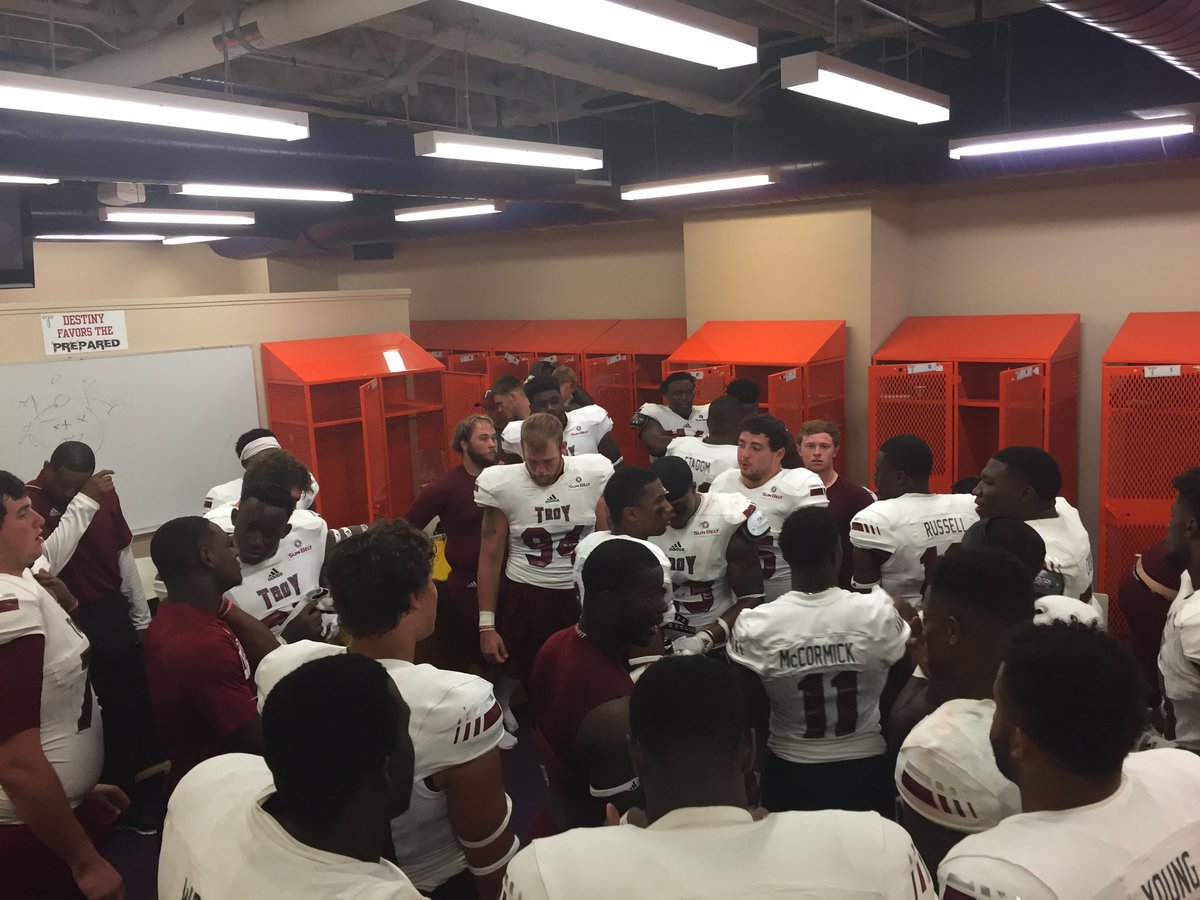 TroyTrojansFB's tweet photo. Amazing effort by this group of men! #RTW #OneTROY https://t.co/5CvsoluNIq