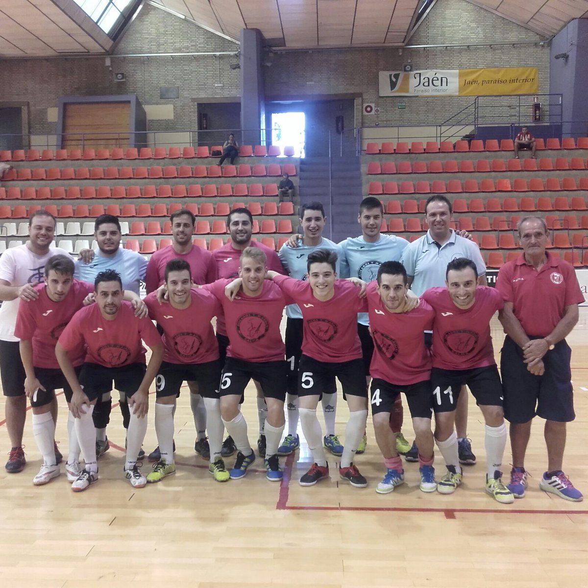 cdtitocandi's tweet photo. Gracias @Bailen2008_FS !!! Gran partido y gran equipo!!!! Suerte para la liga!!!!!! Hasta pronto!!!!! https://t.co/FYdZhYacmX