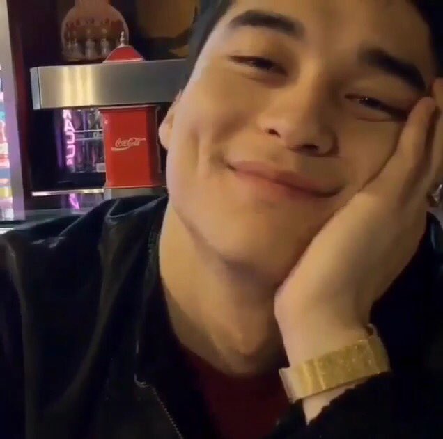 DameCake tweet media