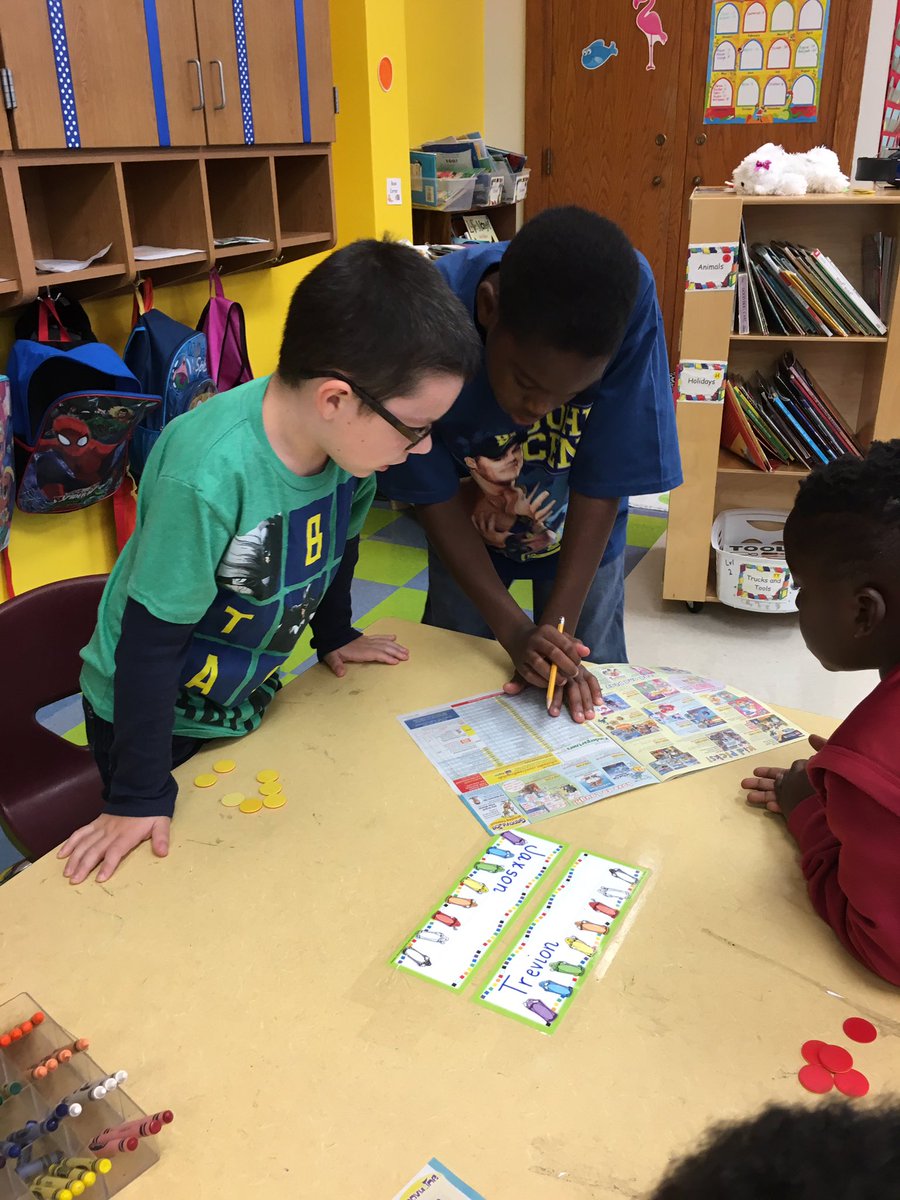adelelogaglio's tweet photo. It's book ordering day!  Thanks to @gthompson2015 @BookTrustUS  and @Scholastic! #southschool #jcshines @JCPSTWEETS https://t.co/GnLZzQNhHl