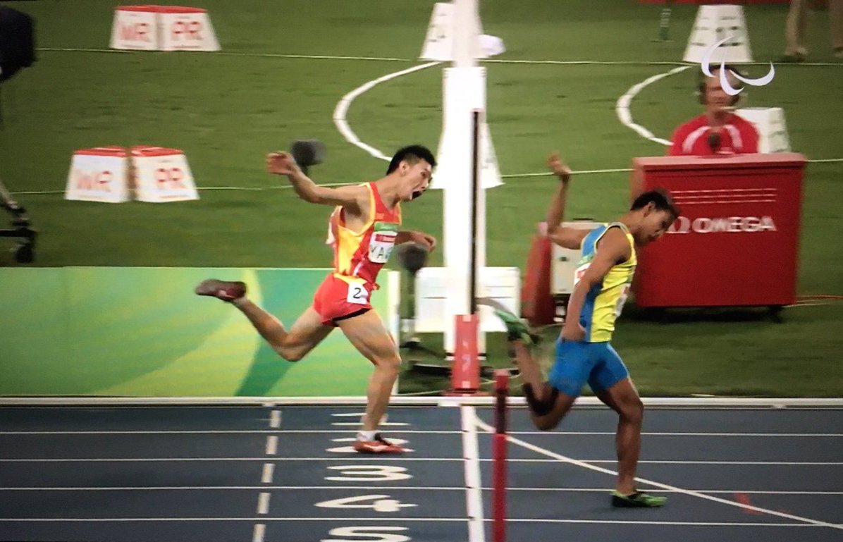 KL2017's tweet image. Sejarah tercipta di bumi Rio. Negaraku&amp;amp;Jalur Gemilang berkibar megah. Ridzuan Puzi sumbang Emas pertama Negara!