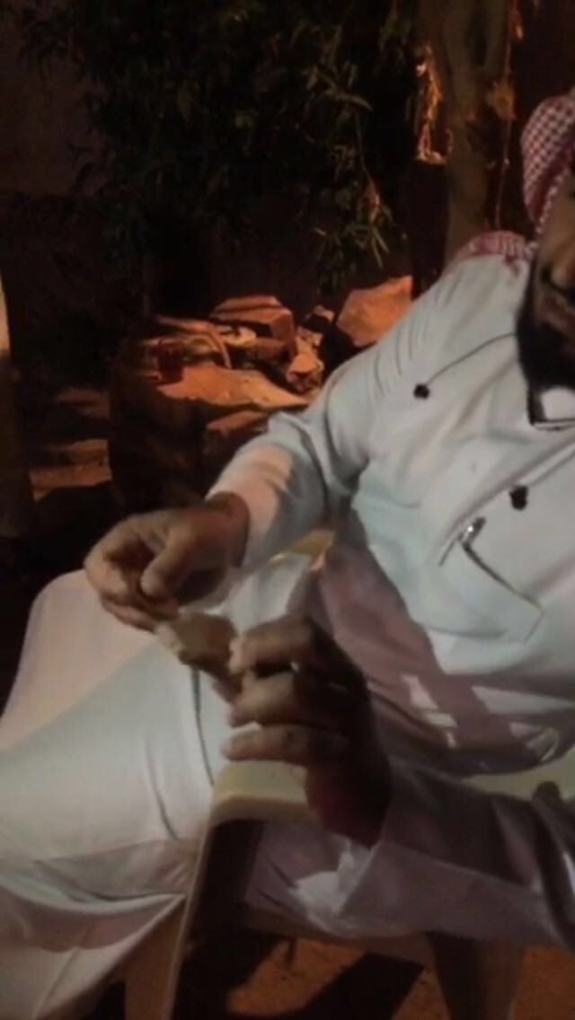 NewsTabuk2's tweet photo. شاهد الان عبر #سناب_منطقة_تبوك 
الشمري صاحب جرة تيماء في لقاء مباشر وحصري يكشف فيه العديد من النقاط
#تبوك #تيماء https://t.co/y5I7KIYvza