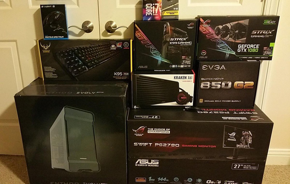 GiveawayLobby's tweet image. HUGE SETUP #Giveaway 
to #win:
#RT This
#Follow 
Tag TWO friends
Show proof!